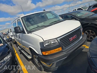 2025 GMC Savana 2500 Cargo Van 1WT 135.0" WB - miniatura 3