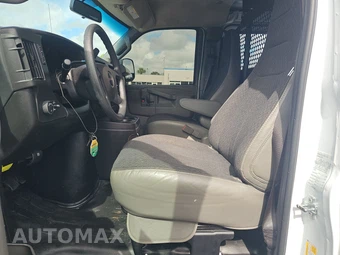 2025 GMC Savana 2500 Cargo Van 1WT 135.0" WB - miniatura 7