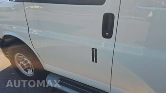 2025 GMC Savana 2500 Cargo Van 1WT 135.0" WB - miniatura 19