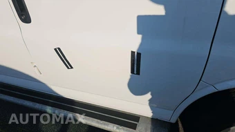 2025 GMC Savana 2500 Cargo Van 1WT 135.0" WB - miniatura 20