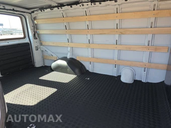 2025 GMC Savana 2500 Cargo Van 1WT 135.0" WB - miniatura 13