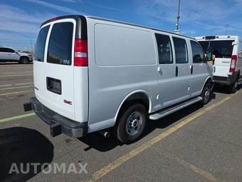 2025 GMC Savana 2500 Cargo Van 1WT 135.0" WB - miniatura 4