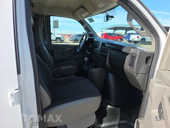 2025 GMC Savana 2500 Cargo Van 1WT 135.0" WB - miniatura 8