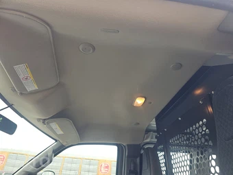2025 GMC Savana 2500 Cargo Van 1WT 135.0" WB - miniatura 17