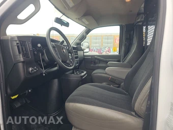 2025 GMC Savana 2500 Cargo Van 1WT 135.0" WB - miniatura 7