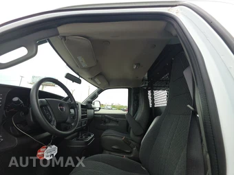 2025 GMC Savana 2500 Cargo Van 1WT 135.0" WB - miniatura 16