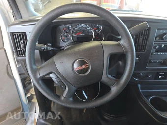 2025 GMC Savana 2500 Cargo Van 1WT 135.0" WB - miniatura 10