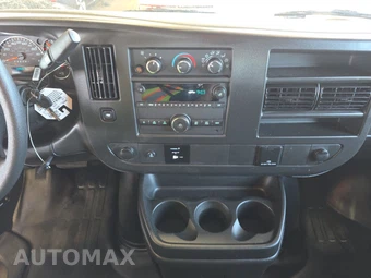 2025 GMC Savana 2500 Cargo Van 1WT 135.0" WB - miniatura 11