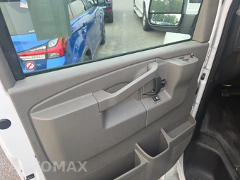 2025 GMC Savana 2500 Cargo Van 1WT 135.0" WB - miniatura 9