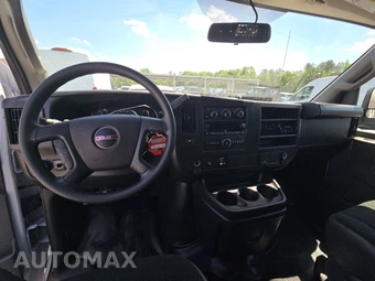 2025 GMC Savana 2500 Cargo Van 1WT 135.0" WB - miniatura 11