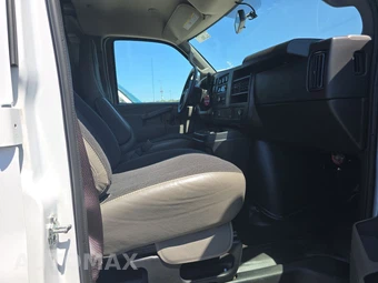 2025 GMC Savana 2500 Cargo Van 1WT 135.0" WB - miniatura 8