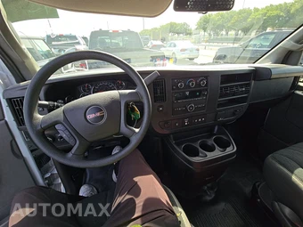 2025 GMC Savana 2500 Cargo Van 1WT 135.0" WB - miniatura 11