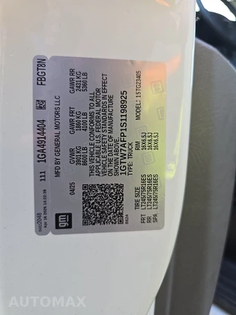 2025 GMC Savana 2500 Cargo Van 1WT 135.0" WB - miniatura 14