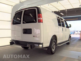 2025 GMC Savana 2500 Cargo Van 1WT 135.0" WB - miniatura 4