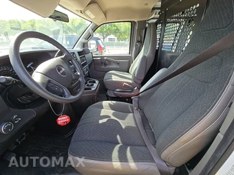 2025 GMC Savana 2500 Cargo Van 1WT 135.0" WB - miniatura 7