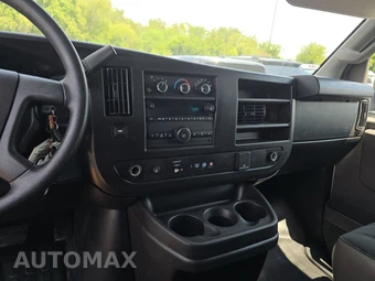 2025 GMC Savana 2500 Cargo Van 1WT 135.0" WB - miniatura 11