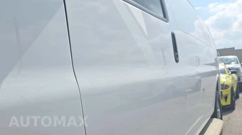 2025 GMC Savana 2500 Cargo Van 1WT 135.0" WB - miniatura 19