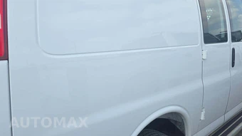 2025 GMC Savana 2500 Cargo Van 1WT 135.0" WB - miniatura 25