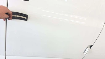 2025 GMC Savana 2500 Cargo Van 1WT 135.0" WB - miniatura 25
