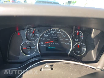 2025 GMC Savana 2500 Cargo Van 1WT 135.0" WB - miniatura 12