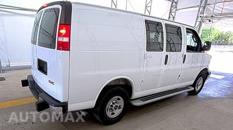 2025 GMC Savana 2500 Cargo Van 1WT 135.0" WB - miniatura 4