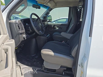 2025 GMC Savana 2500 Cargo Van 1WT 135.0" WB - miniatura 7