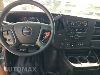 2025 GMC Savana 2500 Cargo Van 1WT 135.0" WB - miniatura 11