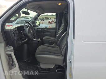 2025 GMC Savana 2500 Cargo Van 1WT 135.0" WB - miniatura 7