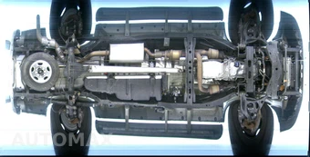 2025 GMC Savana 2500 Cargo Van 1WT 135.0" WB - miniatura 17