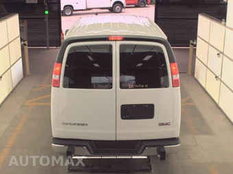 2025 GMC Savana 2500 Cargo Van 1WT 135.0" WB - miniatura 5