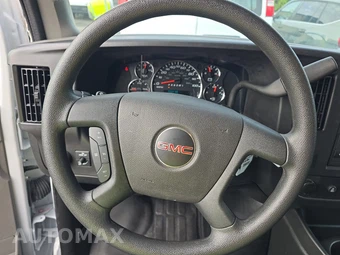 2025 GMC Savana 2500 Cargo Van 1WT 135.0" WB - miniatura 10