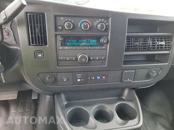 2025 GMC Savana 2500 Cargo Van 1WT 135.0" WB - miniatura 11