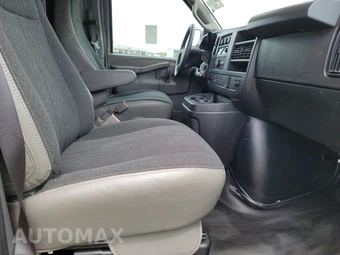 2025 GMC Savana 2500 Cargo Van 1WT 135.0" WB - miniatura 8