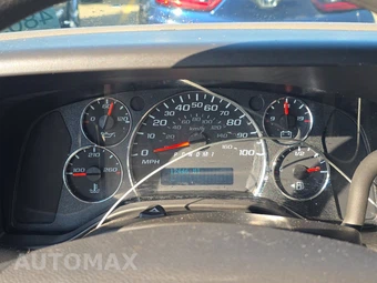 2025 GMC Savana 2500 Cargo Van 1WT 135.0" WB - miniatura 12