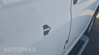 2025 GMC Savana 2500 Cargo Van 1WT 135.0" WB - miniatura 25