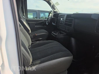 2025 GMC Savana 2500 Cargo Van 1WT 135.0" WB - miniatura 8