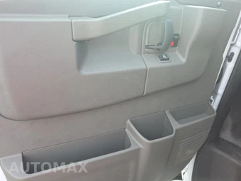 2025 GMC Savana 2500 Cargo Van 1WT 135.0" WB - miniatura 9