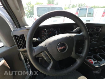 2025 GMC Savana 2500 Cargo Van 1WT 135.0" WB - miniatura 10