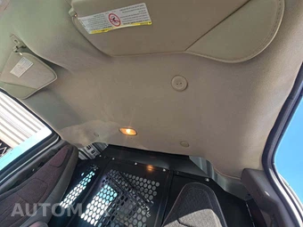2025 GMC Savana 2500 Cargo Van 1WT 135.0" WB - miniatura 8