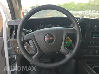 2025 GMC Savana 2500 Cargo Van 1WT 135.0" WB - miniatura 10