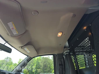 2025 GMC Savana 2500 Cargo Van 1WT 135.0" WB - miniatura 16