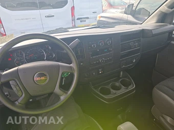 2025 GMC Savana 2500 Cargo Van 1WT 135.0" WB - miniatura 11