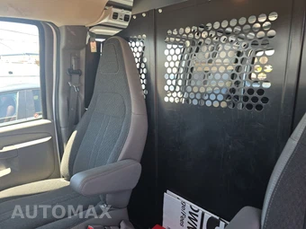 2025 GMC Savana 2500 Cargo Van 1WT 135.0" WB - miniatura 13