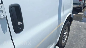 2025 GMC Savana 2500 Cargo Van 1WT 135.0" WB - miniatura 20