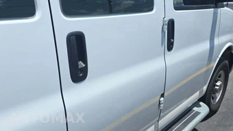 2025 GMC Savana 2500 Cargo Van 1WT 135.0" WB - miniatura 23