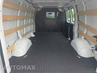 2025 GMC Savana 2500 Cargo Van 1WT 135.0" WB - miniatura 16