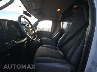 2025 GMC Savana 2500 Cargo Van 1WT 135.0" WB - miniatura 7
