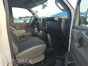 2025 GMC Savana 2500 Cargo Van 1WT 135.0" WB - miniatura 8