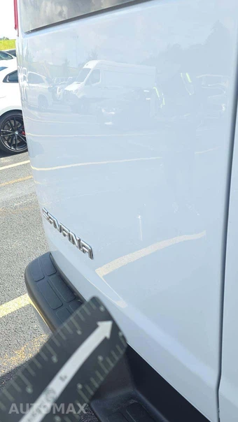 2025 GMC Savana 2500 Cargo Van 1WT 135.0" WB - miniatura 19