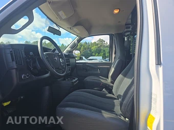 2025 GMC Savana 2500 Cargo Van 1WT 135.0" WB - miniatura 7